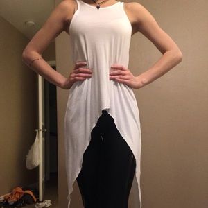 Long/short white tank top